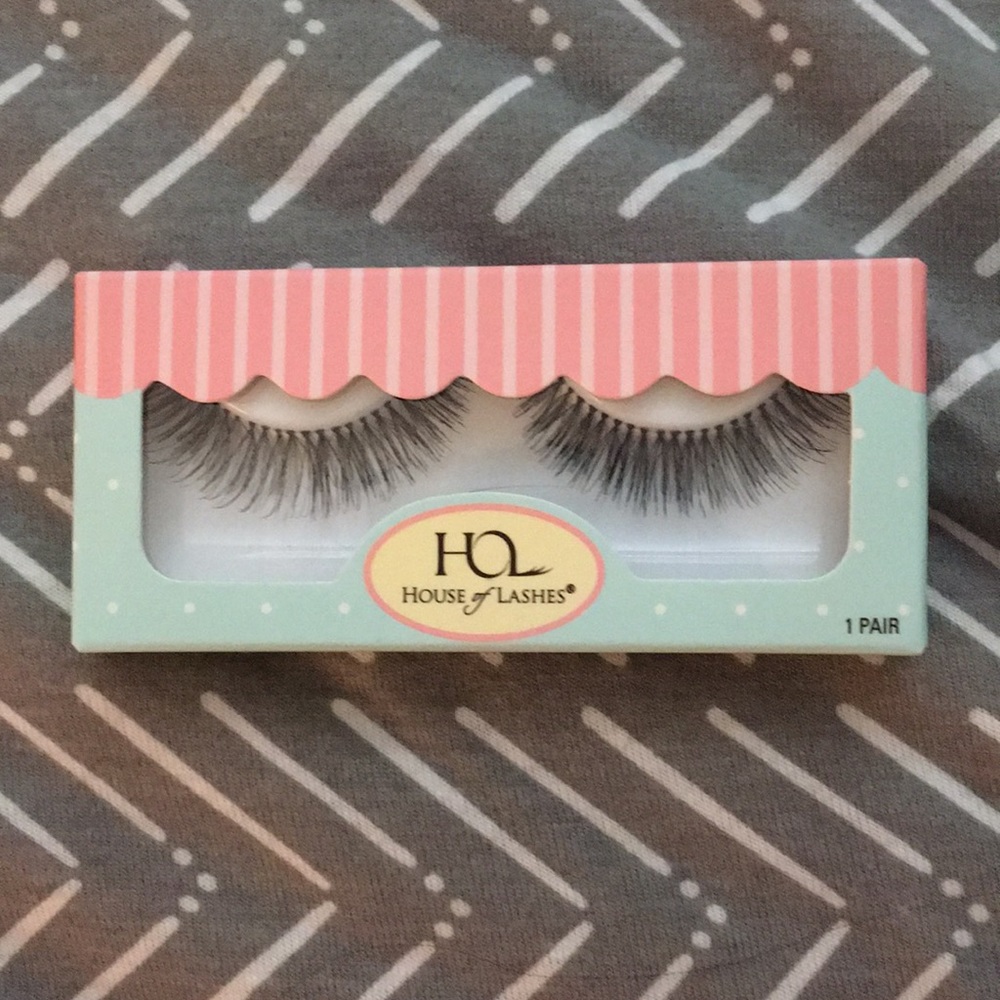 House of Lashes in Sweet Romance